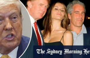 Trump joelhos as jovens “roubadas”, incluindo Virginia Giffre, um mar-a-apple Donald Trump e a futura esposa, Melania, com Jeffrey Ephesus e Ghislaine Maxwell em 2000.