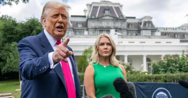 Trump "nem do lado da Ucrânia nem da Rússia". Leavitt acusa a mídia de “desenhar palavras para fora do contexto”

