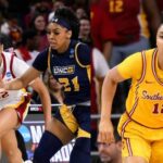 Um dia após o aniversário de Juju Watkins, os cavalos da USC Trojan comemoram o momento -Momento da última temporada passada