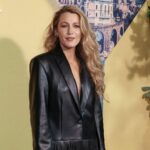 É visto no conjunto Blake Lively e Justin Baldoni "Termina conosco" Jersey City em 12 de janeiro de 2024 em Nova Jersey (foto via Getty)