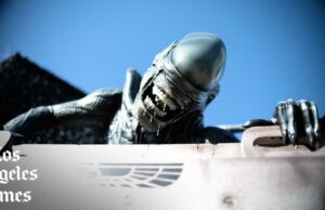 Vá atrás da cena com o elenco ‘Alien: Earth’ em Comic-Con 2025 Vá atrás da cena com o elenco 'Alien: Earth' em Comic-Con 2025