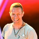 Veja o divertido aviso de Chris Martin para o show da multidão no Coldplay