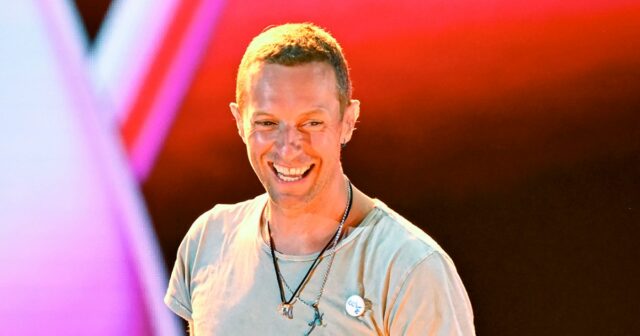 Veja o divertido aviso de Chris Martin para o show da multidão no Coldplay

