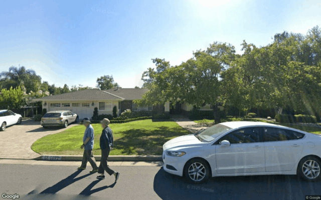6692 Leyland Park Drive - Google Street View
