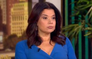 “View”: Ana Navarro alerta que, se ele entrar no diddy na rua, “estou se tornando viral” "View": Ana Navarro alerta que, se ele entrar no diddy na rua, "estou se tornando viral"