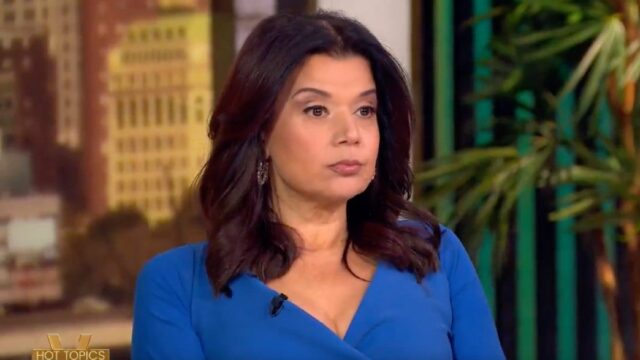 "View": Ana Navarro alerta que, se ele entrar no diddy na rua, "estou se tornando viral"

