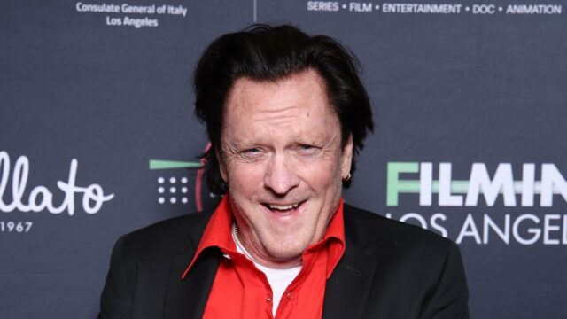 Vivica A. Fox, Jennifer Tilli e mais celebridades lembram -se de Michael Madsen: 'Sem embrulhado em ternura'

