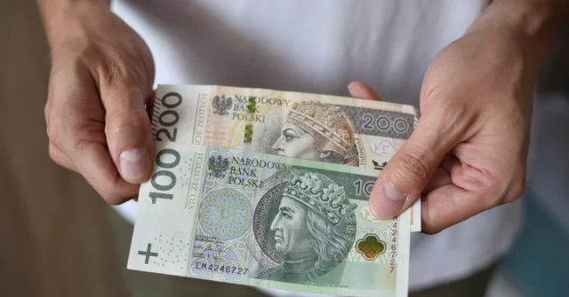 Você não pagará essas notas e moedas. NBP indica claramente o que fazer

