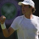 Wimbledon 2025: Fonseca mantém sua paz de espírito para derrotar Fearnley e entrar em uma segunda rodada