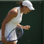 Madison Keys, dos EUA, reage às mulheres da Alemanha contra Laura Siegemund, da Alemanha, no Wimbledon Tennis Championships, em Londres, na sexta -feira, 4 de julho de 2025, durante a terceira rodada de mulheres.