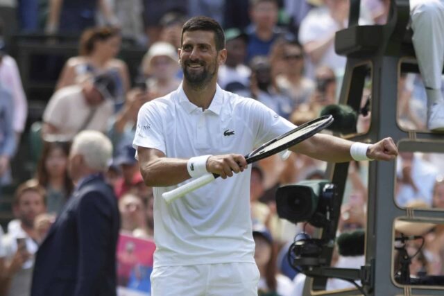 Novak Djokovic, da Sérvia, reage a Daniel Evans, da Inglaterra, durante a segunda rodada de partidas únicas masculinas no Wimbledon Tennis Championships, em Londres, na quinta -feira, 3 de julho de 2025.