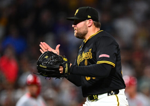 Yankees Spinging para os piratas mais próximos David Bednar, para um relatório insider

