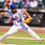 Rico Garcia #50 New York Metts joga o campo na oitava rodada no Citi Field, domingo, 6 de julho de 2025, em Queens, NY.
