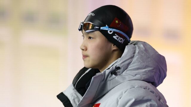 Yu Zidi, da China, atinge campeonatos mundiais de natação de 12 anos

