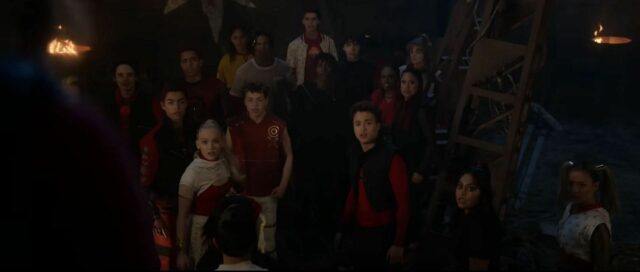 A Still Zombies 4: Dawn of Vampires (imagem através da Disney+)