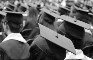 1 milhão de acadêmicos estão desempregados até que muitos se arrependeram da universidade, aqui estão 10 motivos 1 milhão de acadêmicos estão desempregados até que muitos se arrependeram da universidade, aqui estão 10 motivos