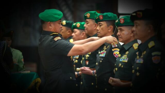 6 Coronel TNI Break Stars! Obtenha uma promoção de posição estratégica do comandante geral AGUS SUBIYANTO

