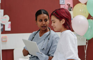 A Facilidade de Saúde da Faculdade de Michigan impede os medicamentos de modificação sexual para menores em meio ao estresse da administração de Trump A Facilidade de Saúde da Faculdade de Michigan impede os medicamentos de modificação sexual para menores em meio ao estresse da administração de Trump