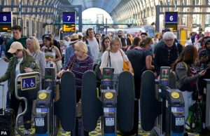A Grã -Bretanha enfrenta um outono de agitação: os serviços essenciais serão aleijados por semanas por greves A Grã -Bretanha está se preparando para um outono de descontentamento com serviços essenciais em todo o país aleijados por greves nas próximas semanas