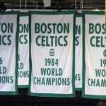 Na quarta -feira, a NBA aprovou o Boston Celtics a um grupo de investimentos liderado por Bill Chisholm e, cinco meses após o contrato, o registro foi adotado em US $ 6,1 bilhões.