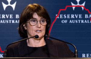 A RBA sugere ainda mais alívio na estrada após um corte de taxa de longa duração Banco da Austrália do governo do subsídio de Michelle Bullock em conferência de imprensa