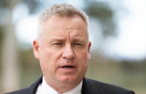 A Tasmânia alta reconduziu meses após emoções de confiança Jeremy Rockliff