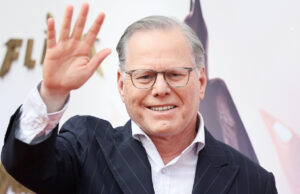 A Warner Bros. Discovery é equilibrada para o ganho do segundo trimestre, impulsionado pela expansão da HBO Max, ‘Minecraft’ HOLLYWOOD, CALIFORNIA - JUNE 12: David Zaslav attends the Los Angeles premiere of Warner Bros. "The Flash" at Ovation Hollywood on June 12, 2023 in Hollywood, California. (Photo by Rodin Eckenroth/FilmMagic)