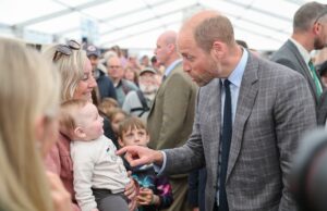 A afinidade do príncipe William com os pais se torna viral A afinidade do príncipe William com os pais se torna viral