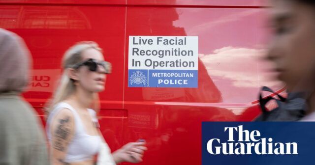 A alegação policial do Met é rejeitada por um especialista, que diz que um estudo apóia o uso da tecnologia de reconhecimento facial ao vivo sem preconceito.



