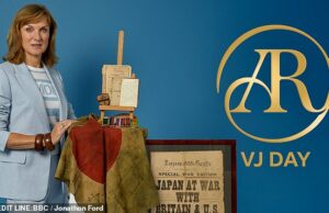 A antiga roadshow da Christopher Stevens Review: VJ Day Special no BBC1: KeepAkes pungente do exército esquecido levou um caroço ao pescoço … Ao contrário de Alamein ou Arnhem, Kohima não se lembra com frequência. Infelizmente, a coragem e a vítima são negligenciadas pelos soldados britânicos e conjuntos que a defenderam, o 14º Exército, geralmente também. Mas a história deles foi marcada no Extremo Oriente para Antiques Roadshow: VJ Day Special