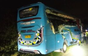 A cronologia do turismo do turismo atingiu caminhões em Tulungugung, 1 pessoa assassinada e 6 feridas menores A cronologia do turismo do turismo atingiu caminhões em Tulungugung, 1 pessoa assassinada e 6 feridas menores