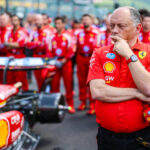 A equipe F1 F1 F4 F1 F1 exigiu uma caça à chave de mudança