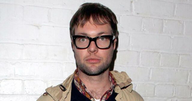 Maroon 5 Mickey Madden prendeu uma suposta violência doméstica