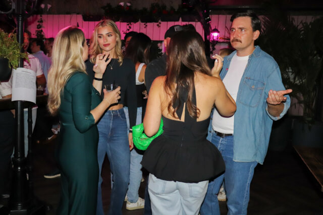 A festa 'Make America Hot Again': jeans, namoro e conservadorismo



