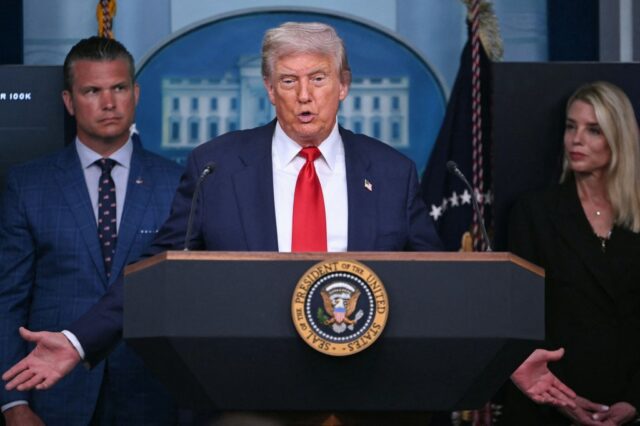 A história da Retórica DC de Trump de Histórias de Histórias Racistas

