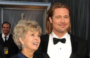 A mãe de Brad Pitt, Jane, uma morte aos 84 anos, enquanto a família presta homenagem emocional A mãe de Brad Pitt morreu 84 anos - ela é retratada com a estrela em 2012