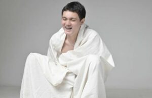 A mãe foi presa no caso de violência doméstica, Nyoman Paul até que ela esqueceu o rosto e o nome A mãe foi presa no caso de violência doméstica, Nyoman Paul até que ela esqueceu o rosto e o nome