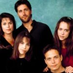 O Partido dos Cinco -com o papel principal (LR) Neve Campbell, Lacey Chabert, Matthew Fox, Jennifer Love Hewitt e Scott Wolf -foi um dos shows mais famosos nos anos 90, mas as estrelas futuras não seriam todas ágilas no passado