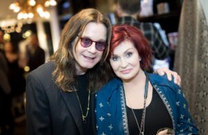 “A morte de um coração partido”: Perez Hilton explica por que ele estava “ansioso” com Sharon Osbourne após a morte da lenda do Black Sabbath Ozzy Osbourne "A morte de um coração partido": Perez Hilton explica por que ele estava "ansioso" com Sharon Osbourne após a morte da lenda do Black Sabbath Ozzy Osbourne