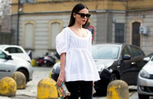 A partir de US $ 6, você pode obter 17 tops de peplum cista que farão com que sua figura pareça uma ampulheta. A partir de US $ 6, você pode obter 17 tops de peplum cista que farão com que sua figura pareça uma ampulheta.