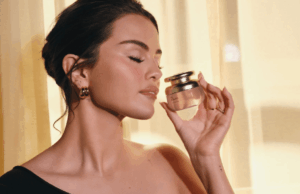 A primeira rara fragrância de beleza de Selena Gomez finalmente chegou e não decepciona Selena gomez raro perfume de beleza: compre online
