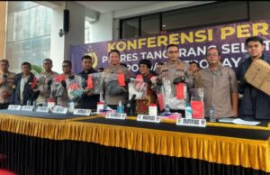 A razão pela qual a polícia não pôde suportar a mãe que matou um garoto de 4 anos em South Tagerang, acabou sendo uma questão de humanidade A razão pela qual a polícia não pôde suportar a mãe que matou um garoto de 4 anos em South Tagerang, acabou sendo uma questão de humanidade