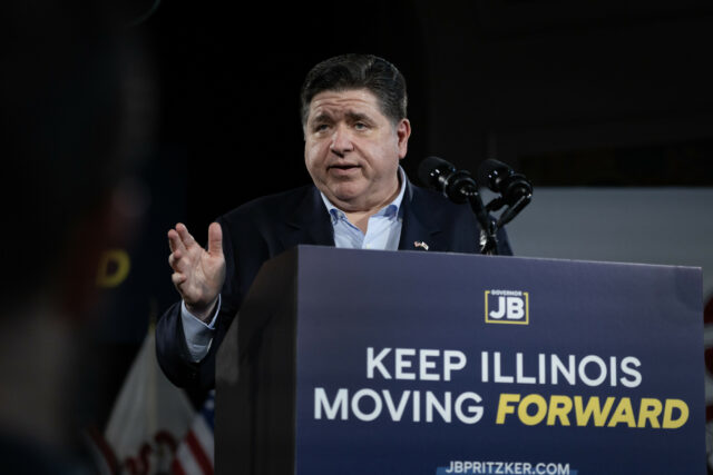 A reação de JB Pritzker à implantação planejada de Chicago de Trump



