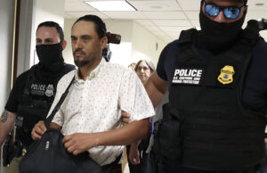 A repressão da imigração de Trump causando danos infantis para crianças A repressão da imigração de Trump causando danos infantis para crianças