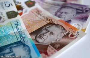 A taxa de pagamento da Grã -Bretanha estagna e o mercado de trabalho está esfriando quando a inflação aumenta – o que isso significa para você Imagem do arquivo: Os números mais recentes do Office for National Statistics (WED) mostram que o emprego está aumentando e o crescimento dos freios dos salários