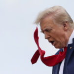 O presidente Donald Trump recebe visita o primeiro -ministro de Israel Benjamin Netanyahu à Casa Branca em Washington, segunda -feira, 25 de 2019. (AP Photo / Manuel Ceneta)