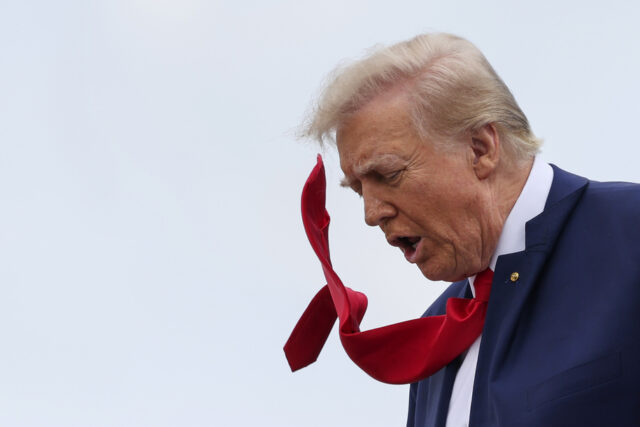 O presidente Donald Trump recebe visita o primeiro -ministro de Israel Benjamin Netanyahu à Casa Branca em Washington, segunda -feira, 25 de 2019. (AP Photo / Manuel Ceneta)
