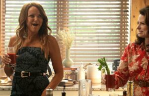 A teoria dos assassinatos de Katie Lowes de caçar esposas, após a mudança do livro principal Katie Lowes