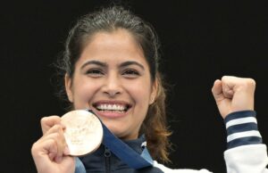ASSISTA: O medalhista olímpico duplo Manu Bhacker interpreta uma melodia nacional de hinos do violino da independência do Dia de 2025. ASSISTA: O medalhista olímpico duplo Manu Bhacker interpreta uma melodia nacional de hinos do violino da independência do Dia de 2025.