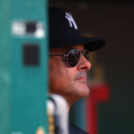 Aaron Boone, gerente dos Yankees, dá defesa bizarra do erro de Anthony Volpe